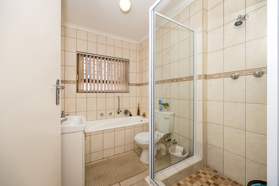 3 Bedroom Property for Sale in Kleinbosch Western Cape